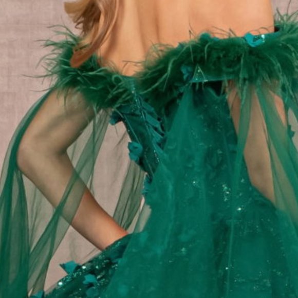 NEW OFF THE SHOULDER SLEEVELESS BALL GOWN WITH MESH CAPE & LACE UP BACK GL3101 - Picture 10 of 11